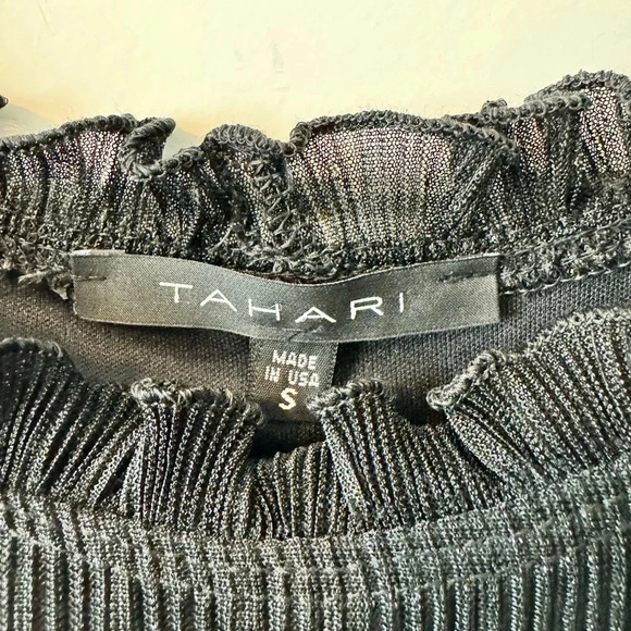 EUC Tahari Black Pleated Sleeveless Evening Dress Size Small - Picture 4 of 6